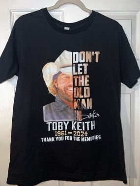 Toby Keith memoriam T-Shirt size large